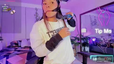 mia rousse25 online show from 03.23.26