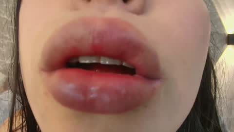 Snapshot of mia_roux13 chatting on 02.02.25 Mia Roux online show from 02.02.25