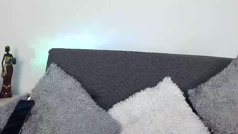 Snapshot of mia_roux13 chatting on 09.26.25 Mia Roux online show from 09.26.25