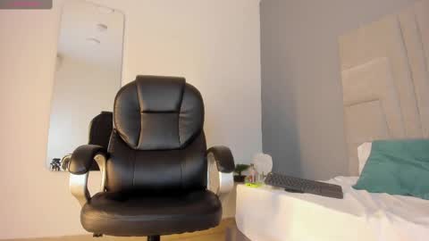 mia_smith_x online show from 03.04.25