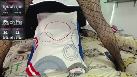 Snapshot of mia_sweet_55 chatting on 01.19.25 Mia online show from 01.19.25