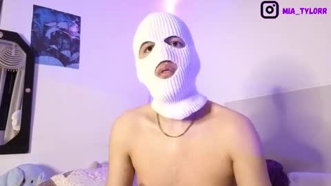 Mia Tylor online show from 06.05.26