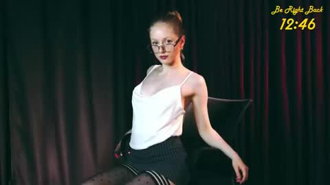 Mia online show from 11.30.25