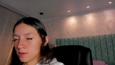 Miaaa online show from 06.25.26