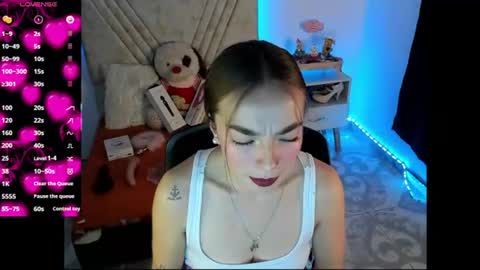 Snapshot of mia_victoria420 chatting on 07.22.26 Mia Victoria online show from 07.22.26