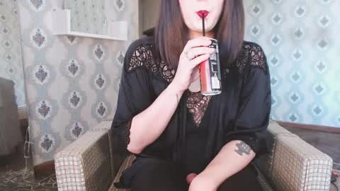 mia_wallase online show from 05.15.26