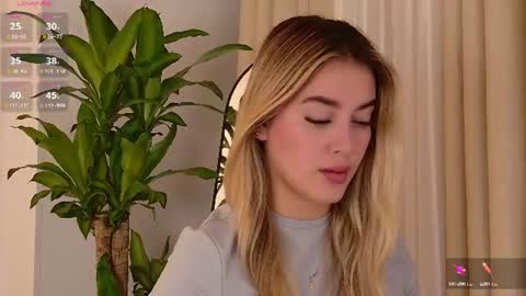 Mia White  online show from 07.17.26