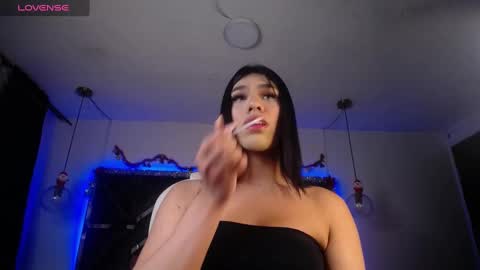 Mia online show from 12.15.24