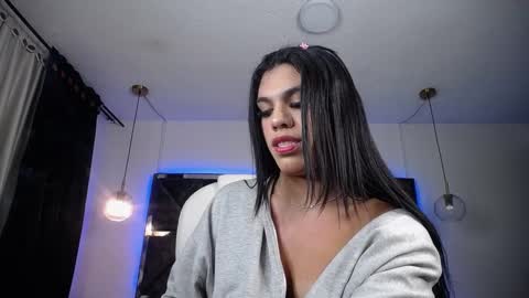 Mia online show from 02.03.25