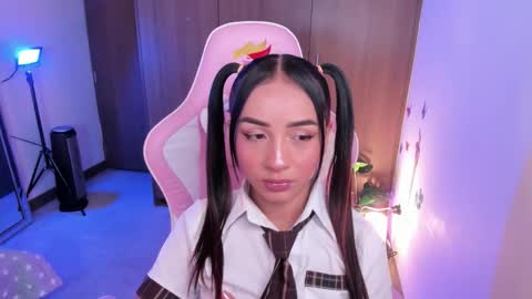 mia  nicolle online show from 01.18.26