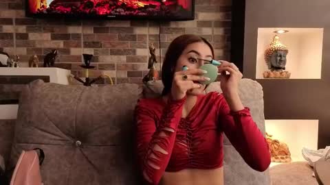 Snapshot of miaa_as_ chatting on 09.25.25 miaa_as_ online show from 09.25.25