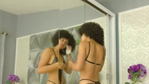 Snapshot of miaa_grace_ chatting on 05.26.26 MIIA online show from 05.26.26
