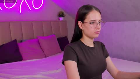 Mia online show from 03.09.26