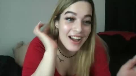 Mia Moji online show from 02.16.26