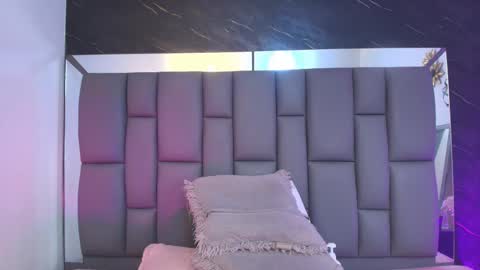 Mia online show from 02.16.26