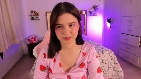 Mia  online show from 03.20.26