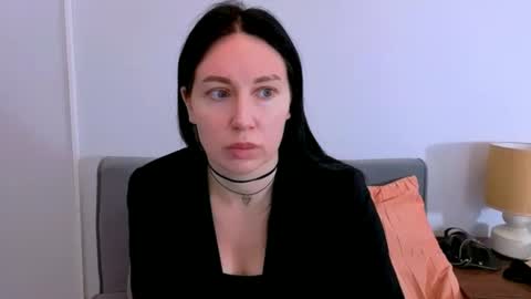 Mia online show from 03.03.26