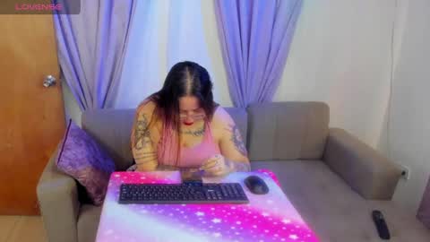 mia red hair molly short hair online show from 04.30.26