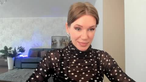 Mia online show from 05.28.26
