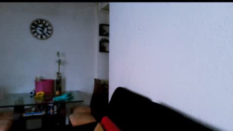 Snapshot of miabeautyxxx chatting on 02.25.25 miabeautyxxx online show from 02.25.25