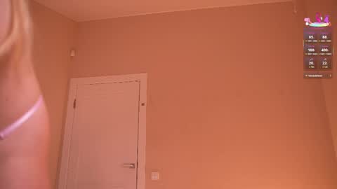 miablueye online show from 04.15.26