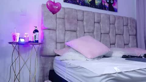 miablumm_ online show from 02.24.26