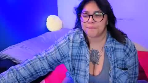 Mia online show from 05.25.26