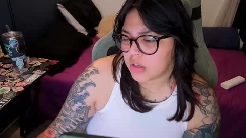 Mia online show from 06.10.26