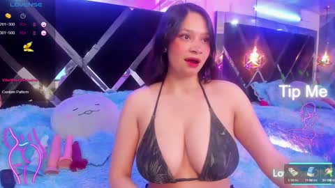 Mia online show from 09.30.25