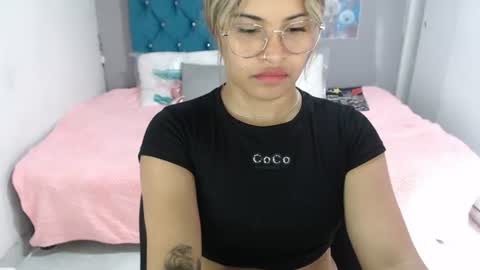 Snapshot of miacumgirl chatting on 07.23.26 miacumgirl online show from 07.23.26