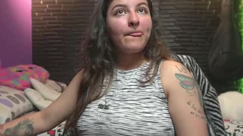 Mia online show from 10.19.25