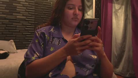 Snapshot of miadimota chatting on 06.06.26 Mia online show from 06.06.26