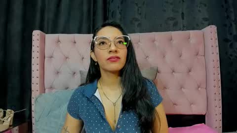 miadivinehyh online show from 06.10.26