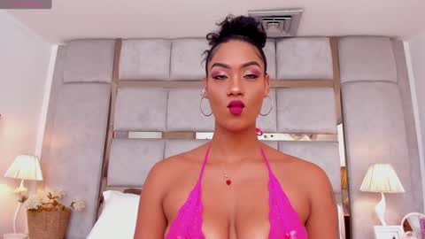 Snapshot of miaebony_ chatting on 12.11.24 Call me Mia online show from 12.11.24