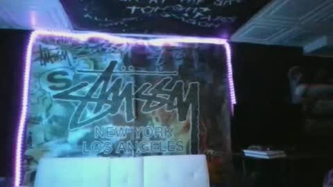 Snapshot of miaellababy chatting on 10.25.25 miaellababy online show from 10.25.25