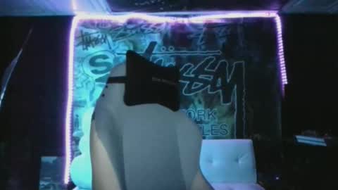 Snapshot of miaellababy chatting on 10.26.25 miaellababy online show from 10.26.25