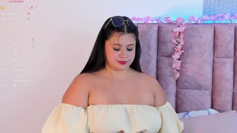 Snapshot of miah_kumar chatting on 05.26.26 Miah Kumar online show from 05.26.26