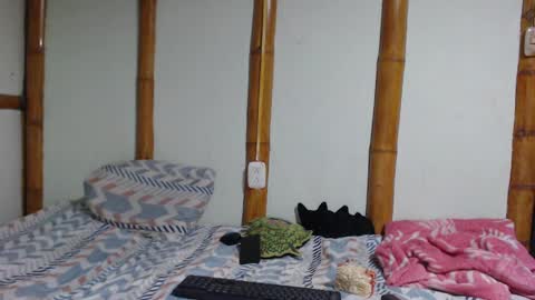 Mia  Sam online show from 02.21.25