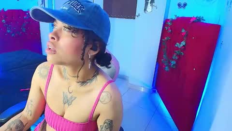 MIA VELEZ online show from 09.12.25