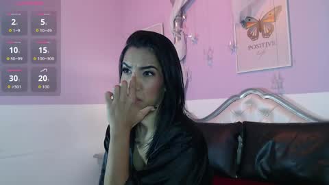 Mia online show from 05.10.26