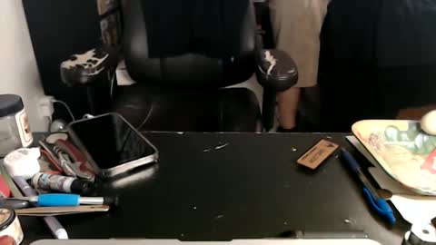 Mark online show from 11.27.25