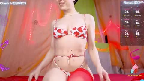 Snapshot of miakitana chatting on 03.07.25 Mia online show from 03.07.25