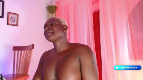 Snapshot of miaknox chatting on 01.28.25 Mia online show from 01.28.25