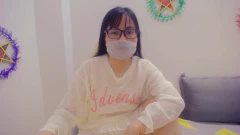 Snapshot of mialala205221 chatting on 10.05.25 Mia online show from 10.05.25