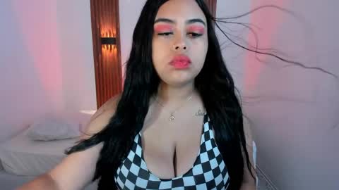 Snapshot of mialane3 chatting on 05.24.26 mialane3 online show from 05.24.26