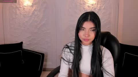 Call me Mia  online show from 04.20.26