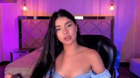 Call me Mia  online show from 05.08.26