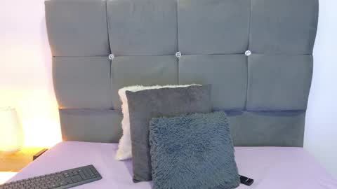 MIA online show from 04.08.26