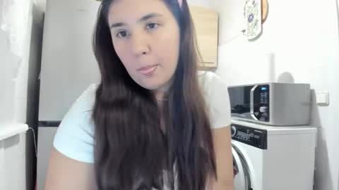 MiaMarrone online show from 11.11.25