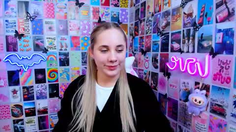 Snapshot of miamilas chatting on 02.17.26 miamilas online show from 02.17.26